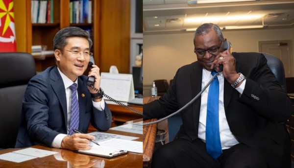 서욱 국방부 장관과 로이드 오스틴 미국 국방장관은 24일 전화 통화에서 한미동맹의 굳건함과 양국 국방 당국의 긴밀한 공조체제를 재확인했다.