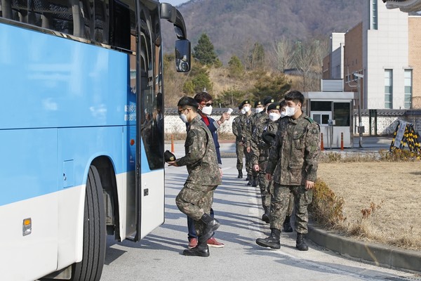 전북 임실군은 관내 군(軍) 장병들의 평일 외출 불편함을 덜어주기 위한 수송 지원을 재개했다.(사진=임실군 제공)