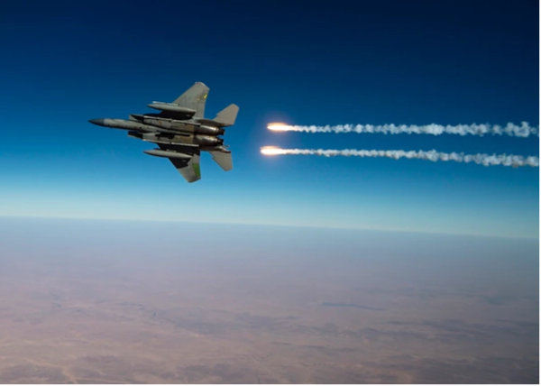 미 공군의 F-15C 이글 역시 차기 세대 전투기에 자리를 내주어야할 것으로 전망된다.