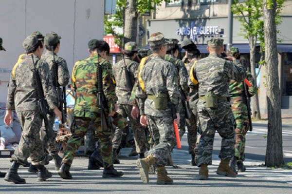 예비군 훈련 모습.