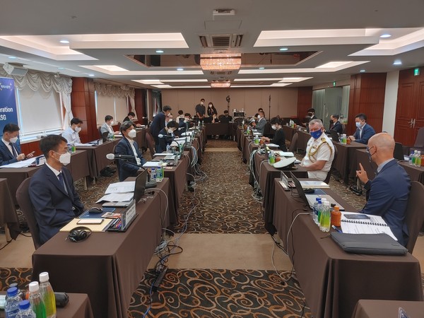 제10회 한-호주 방산협력 공동위원회를 대면과 비대면(화상)으로 진행 중이다.(사진=방사청 제공)