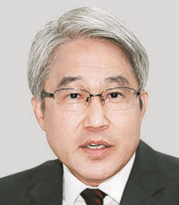 홍현익 국립외교원장 내정자.(사진=청와대 제공)