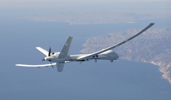 중국 인민해방군 소속 BZK-005 드론기