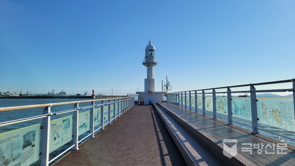 인천상륙작전시 함정들의 길잡이 역할을 한 월미도 등대.(사진=주복식 기자 촬영)중요한 시설을 사전확보하여 기습적으로 공격해 상륙작전이 성공했다.