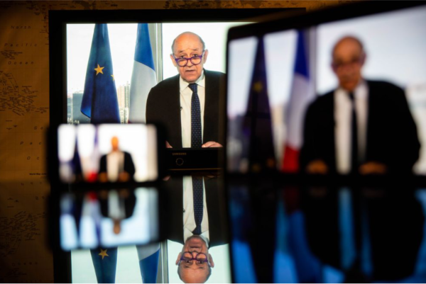 지난달 오커스(AUKUS) 협정으로 호주 모리슨 정부가 프랑스를 배신했다고 비난했던 장 이브 르 드리앙 프랑스 외무장관.