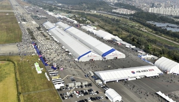 ‘서울 국제 항공우주 및 방위산업 전시회 2021(서울 ADEX2021)’ 전시장.(사진=서울ADEX2021 공동운영본부 제공)