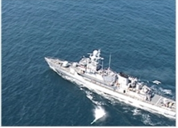 수상함정에서 경어뢰 청상어를 발사하는 장면.(자료 사진=ADD 홈페이지 갈무리)