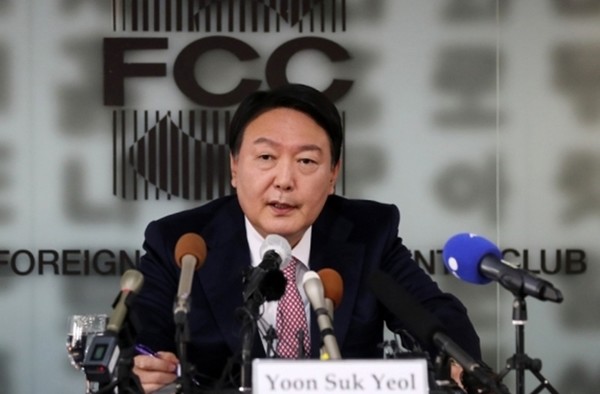 윤석열 국민의힘 대선 후보가 12일 서울 프레스센터에서 서울외신기자클럽 초청 기자간담회를 하고 있다.(사진=국회사진기자단) 