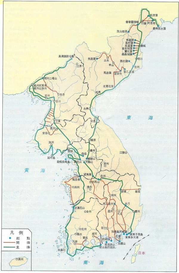 조선시대 봉수망. 녹색의 5개는 주봉로이며 빨간색은 보조 봉수로이다. 마지막은 중앙의 서울 목멱산으로 종합된다. (출처 : 한국민족문화대백과사전 111쪽)