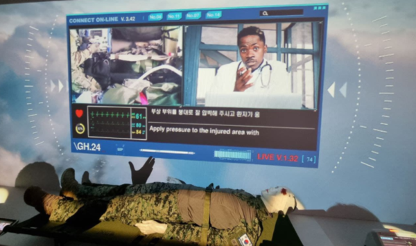 DDP 특별전시실 내 원격의무실관. (사진=국방부 제공)