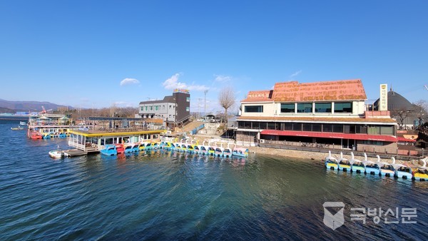 춘천시내를 둘러싼 의암호