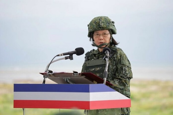 8일 대만 중앙통신은 미 국방부가 패트리엇 미사일 프로젝트 서비스를 대만에 판매하기로 승인했다고 보도했다. 사진은 지난해 7월 실시한 대만 최대 군사훈련인 '한광(漢光)훈련'에서 연설하는 차이잉원(蔡英文) 대만 총통. (사진=대만 총통부 제공)