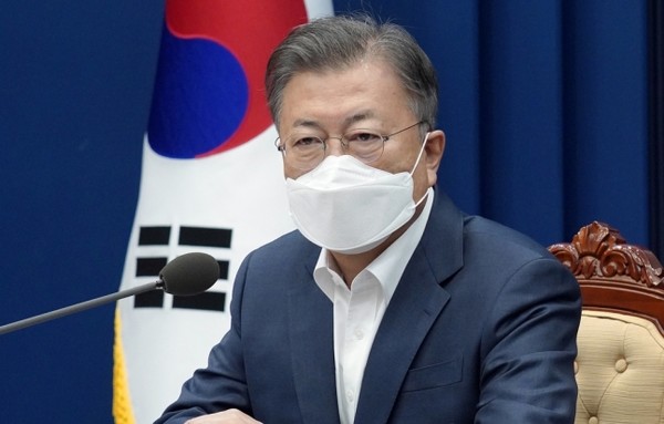 문재인 대통령이 3일 청와대 여민관 영상회의실에서 국가안전보장회의(NSC) 확대 관계장관회의를 주재하고 있다.(사진=청와대 제공)