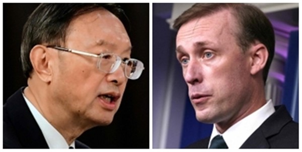 제이크 설리번 미국 백악관 국가안보보좌관(오른쪽)과 양제츠 중국 공산당 외교 담당 정치국원은 14일(현지시간) 이탈리아 로마에서 미중 고위급 대면회담을 가졌다.(자료 사진=연합뉴스)