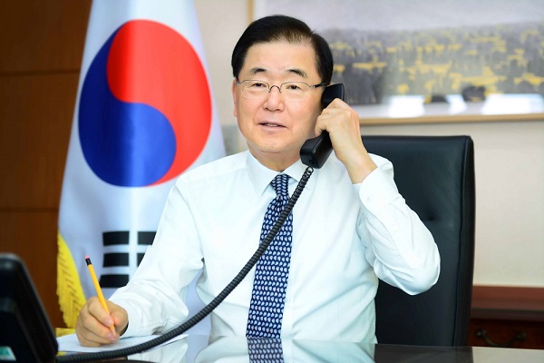 옌스 스톨텐베르그 북대서양조약기구(나토) 사무총장은 정의용 외교부 장관과 지난 14일 통화에서 오는 4월 개최 예정인 나토·아태 4개국 합동 외교장관회의에 초청한다고 전했다. (사진=외교부 제공)