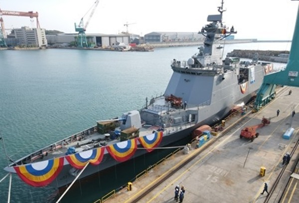 해군과 방위사업청은 22일 울산 현대중공업에서 신형 호위함(FFX Batch-II) 8번함인 '춘천함' 진수식을 열었다.(사진=해군 제공)