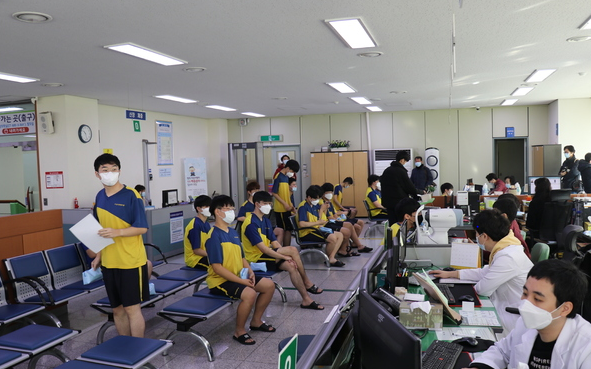 병무청은 전국의 병역판정검사장에서 4월7일~13일까지 신체검사를 실시하지 않는다고 6일 밝혔다. 이 사진은 기사의 특정 사실과 관계 없음. (사진=병무청 제공)