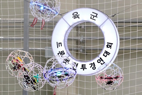 '아미타이거 드론봇 페스티벌'에서 드론배틀 경연대회가 열리고 있다. (사진=육군 제공)