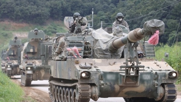 한미 연합연습인 ‘을지 자유의 방패’(UFS·을지프리덤쉴드)가 실시되고 있는 29일 경기도 파주시 한 훈련장에서 군 차량들이 이동하고 있다.(사진=연합뉴스)