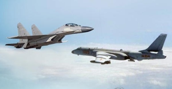 대만 국방부가 중국이 군용기 38대와 군함 6척을 동원해 대만해협에서 무력시위를 벌였다며 지난 21일 홈페이지를 통해 공개한 사진.(사진=연합뉴스)