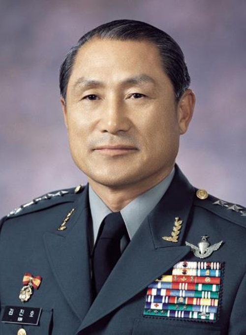 향년 81세로 30일 타계한 김진호 전 합참의장.(자료 사진=합참 제공)