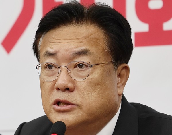 정진석 국민의힘 비상대책위원장이 26일 국회에서 열린 당 ‘북핵위기대응 TF' 1차 회의에서 발언하고 있다.(사진=국회사진기자단 연합뉴스)