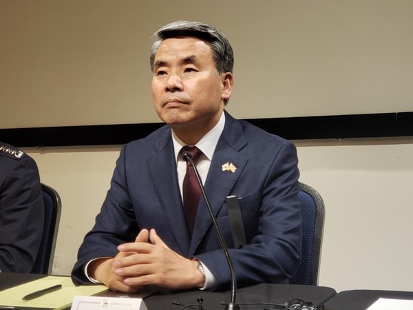 이종섭 국방부 장관이 3일(현지시간) 미국 워싱턴DC 한국문화원에서 제54차 한미안보협의회의(SCM) 관련 브리핑을 하고 있다.(사진=연합뉴스)