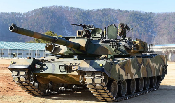 디지털 전장관리체계를 장착한  K1E1전차.(사진=방위사업청 제공)
