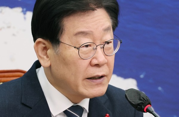 이재명 더불어민주당 대표가 13일 국회에서 열린 당 최고위원회의에서 발언하고 있다. (사진=연합뉴스)