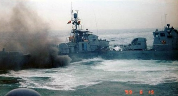 1999년 6월 15일 오전 발생한 제1연평해전 당시 전투 모습. (사진=해군 제공)