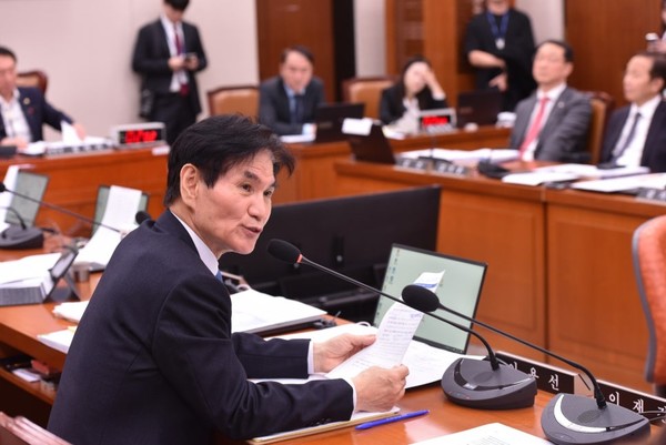 국회 외교통일위원회에서 외교부 국감을 하고 있는 이용선 국회의원. (사진=이용선 의원실 제공) 
